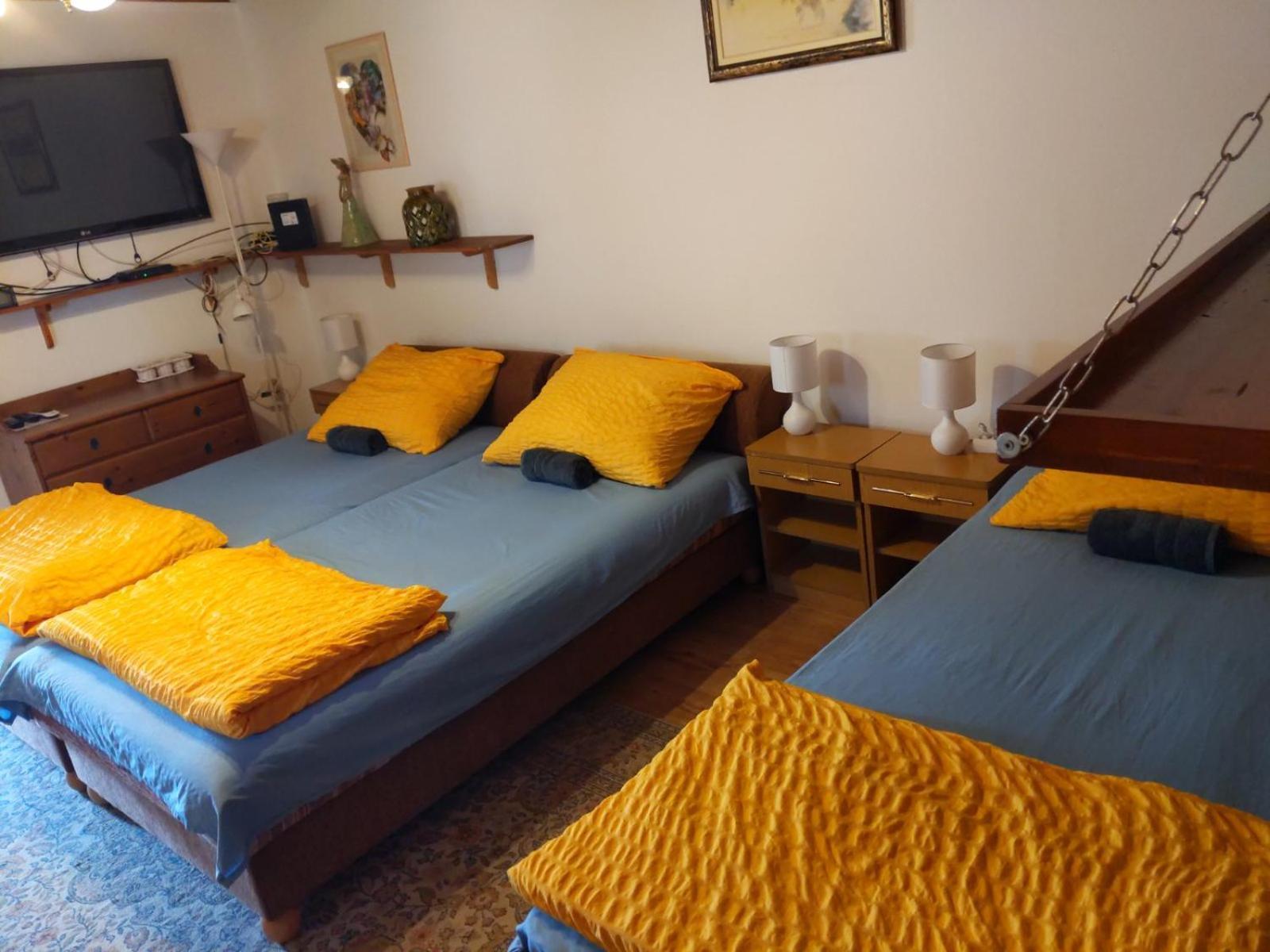 Mandula Apartman แซแก็ด ภายนอก รูปภาพ